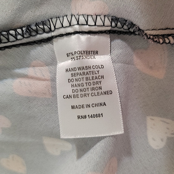 2xUnique Vintage Heart Dress sz 2X ❤🖤💛🤍💙 - Picture 9 of 12